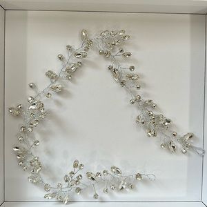 Flexible fancy headband